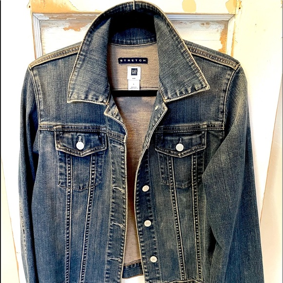 GAP Jackets & Blazers - GAP Jean Jacket/Size Large